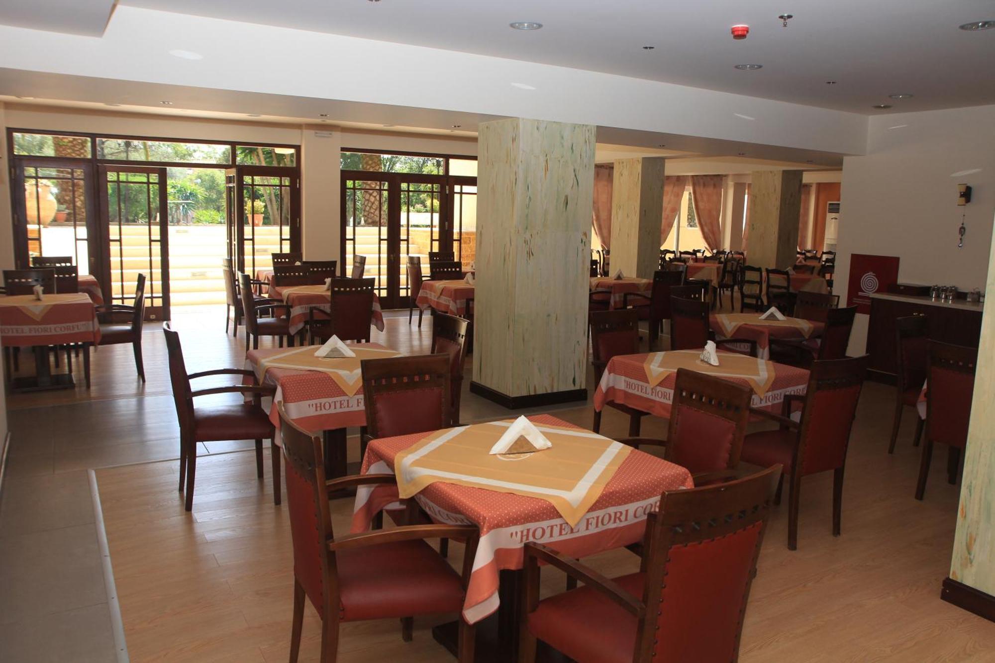 Fiori Hotel กูเวีย ภายนอก รูปภาพ